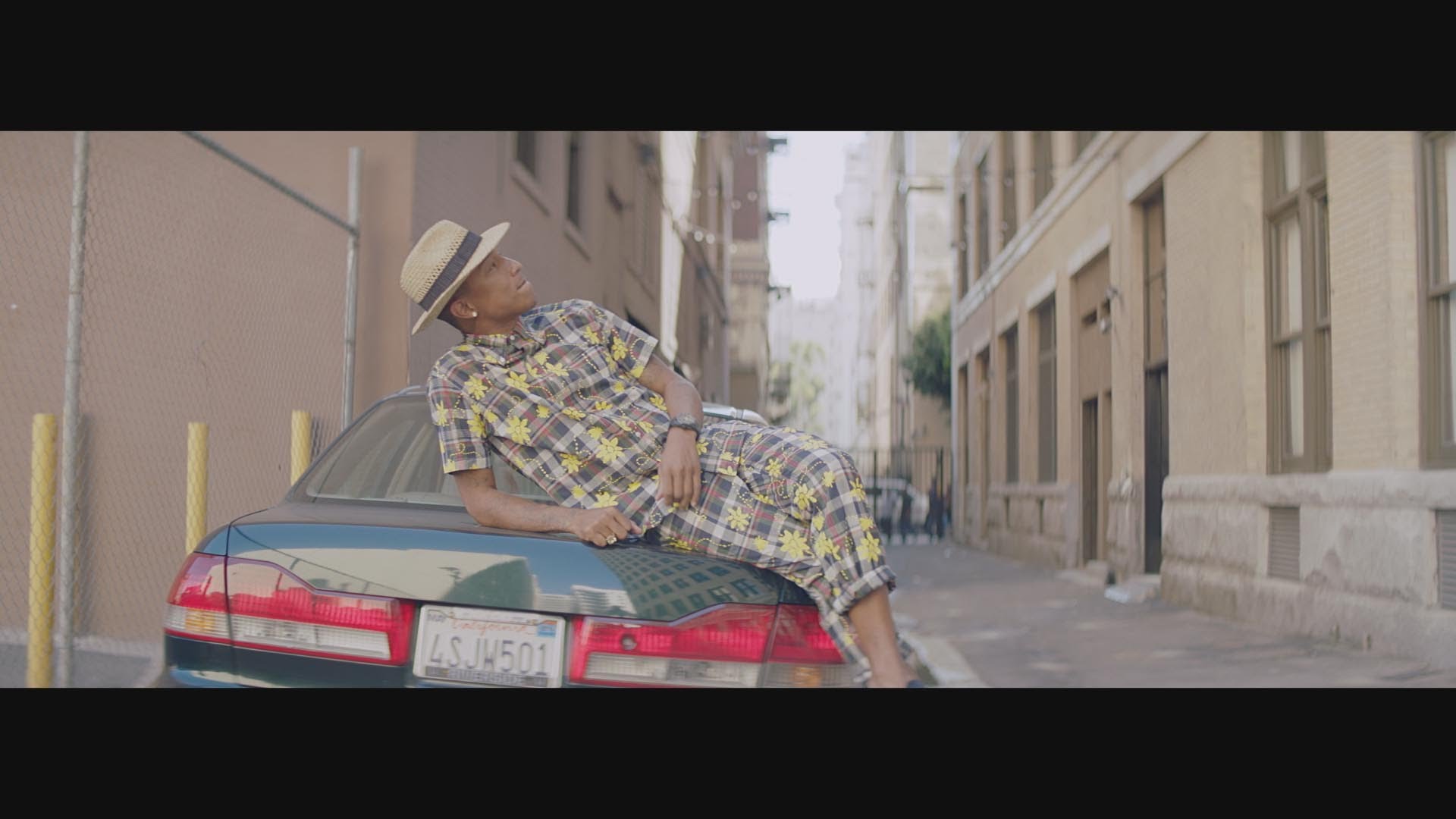 Pharrell – Happy [Video]