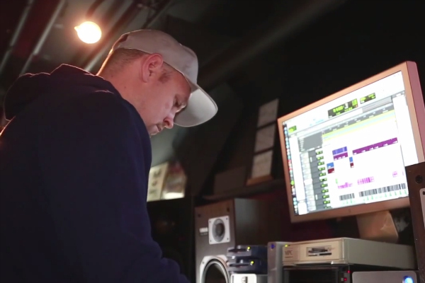 Jake Uno Making Rick Ross’ ‘3 Kings’ [Video]